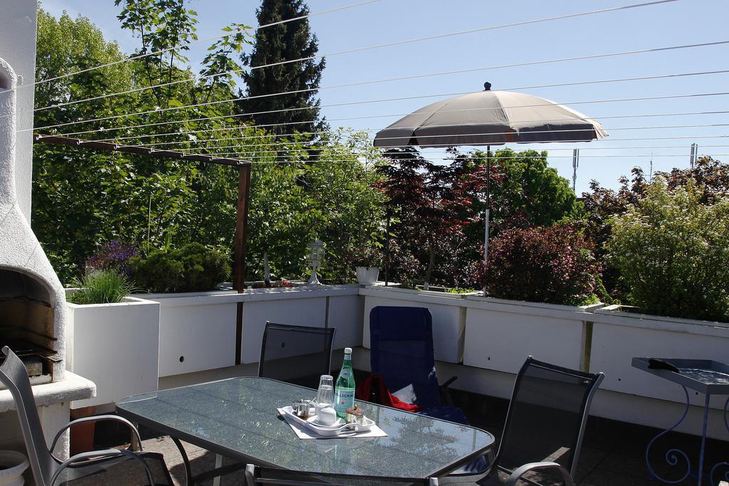 Garden House&East Park-Apartments Grossdorf  Buitenkant foto
