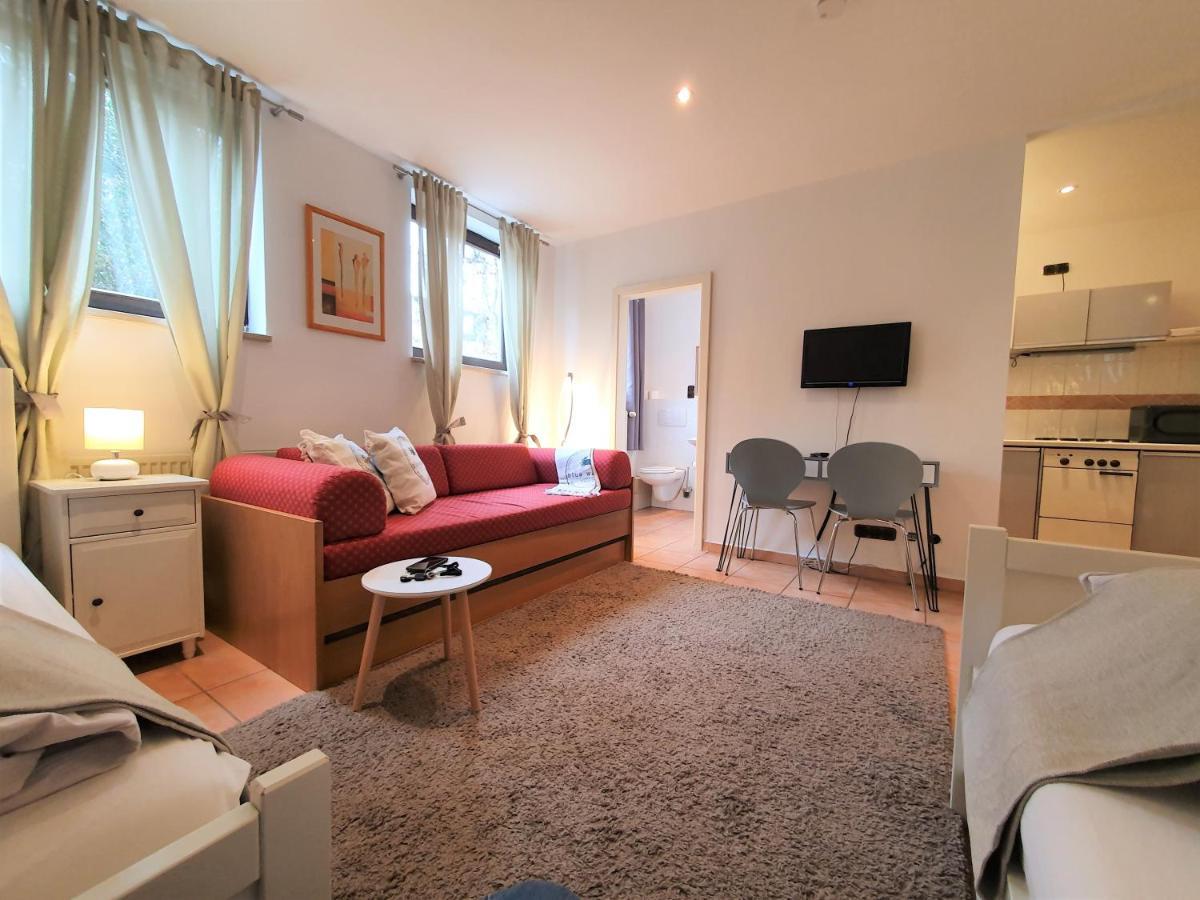 Garden House&East Park-Apartments Grossdorf  Buitenkant foto